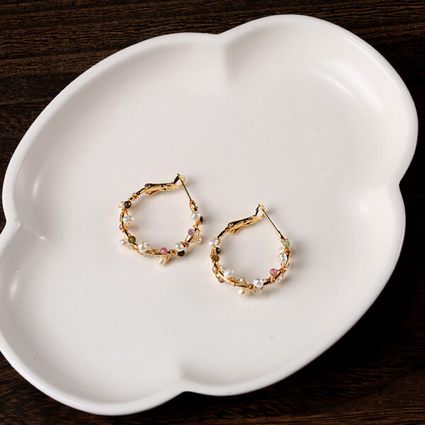 Pearl Winding Small Circle Earrings - Image 3