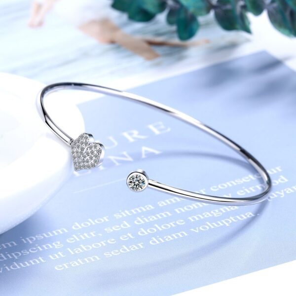 Cute And Simple Butterfly Bracelet With Zirconium Diamonds - Image 5