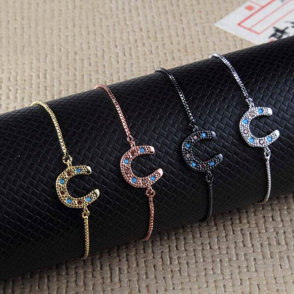 Micro inlaid U-shaped horseshoe colored diamond bracelet