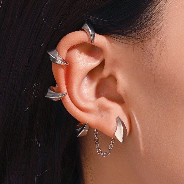 Punk Devil-clawed Earrings Ins Gothic Style Alloy Ear Clip And Ear Hook Jewelry - Image 5