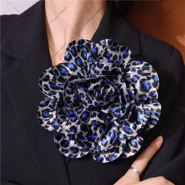 French Satin 19cm Fabric Exaggerated Leopard Large Flower Brooch - Image 8