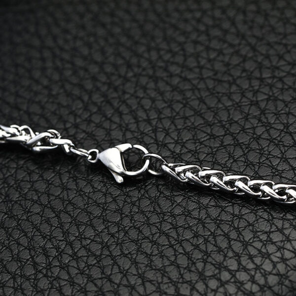 The explosion models of European and American fashion men's titanium necklace Necklace titanium Yiwu small jewelry goods wholesale trade - Image 3