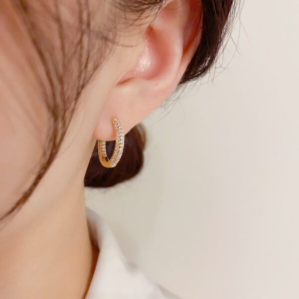 New Micro Inlaid Zircon Pearl Ear Clip Women - Image 5