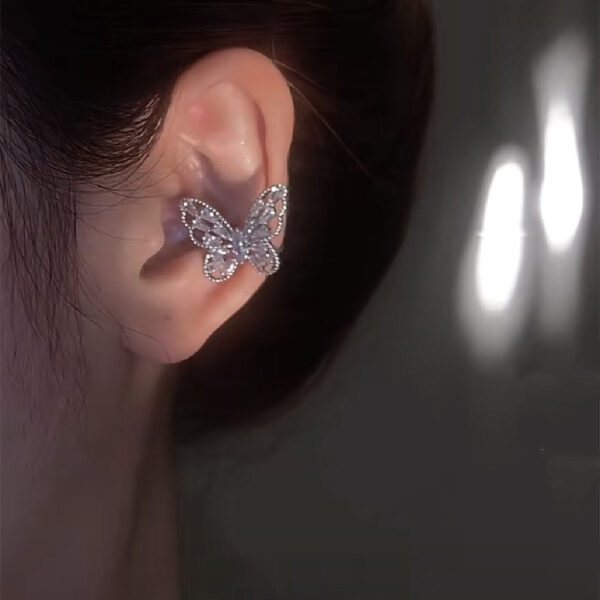 Delicate Zircon Butterfly Cuff Niche Earrings - Image 4