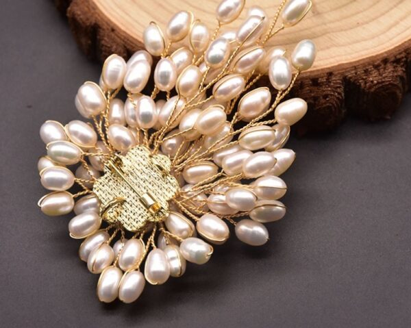 Natural Pearl Brooch Female European And American Retro Pure Hand-woven Pearl Brooch - Image 3