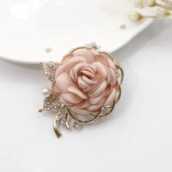 Fabric Roses Flower Brooch Fashion - Image 6