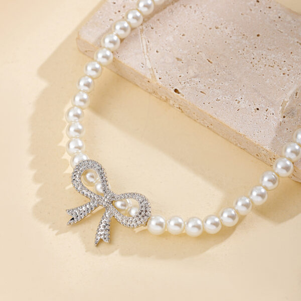 Fashion Pearl Necklace With Diamond Bow - Image 3