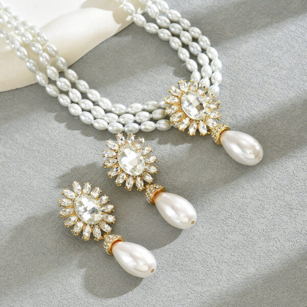 Geometric Women's Pearl Necklace And Earrings Suite - Image 4