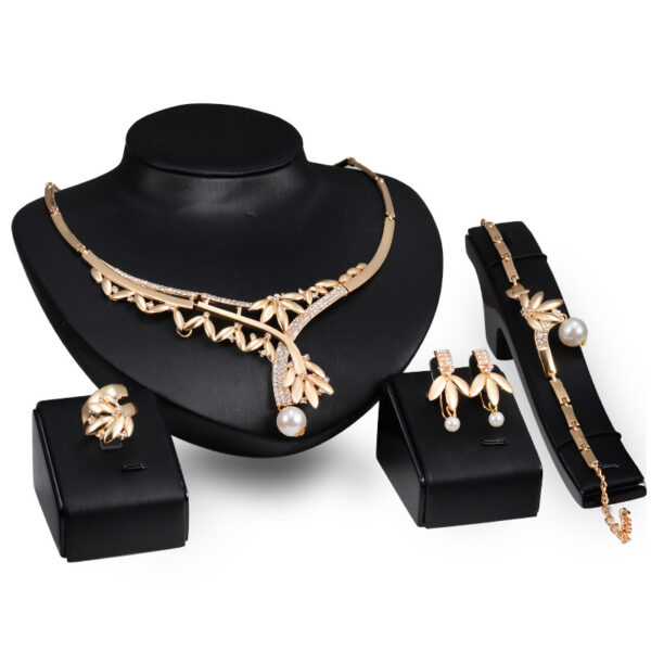 Four-piece Golden Bridal Suit Accessories   Step Into E-commerce - Image 2