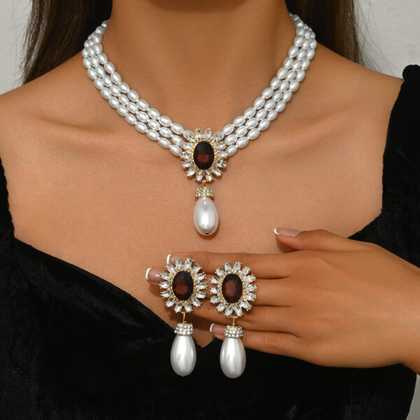 Geometric Women's Pearl Necklace And Earrings Suite - Image 3