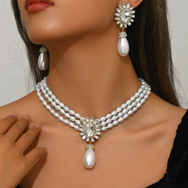 Geometric Women's Pearl Necklace And Earrings Suite - Image 2