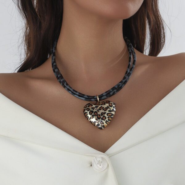 Love Leopard Pendant Multi-layer Leather String Necklace - Image 3