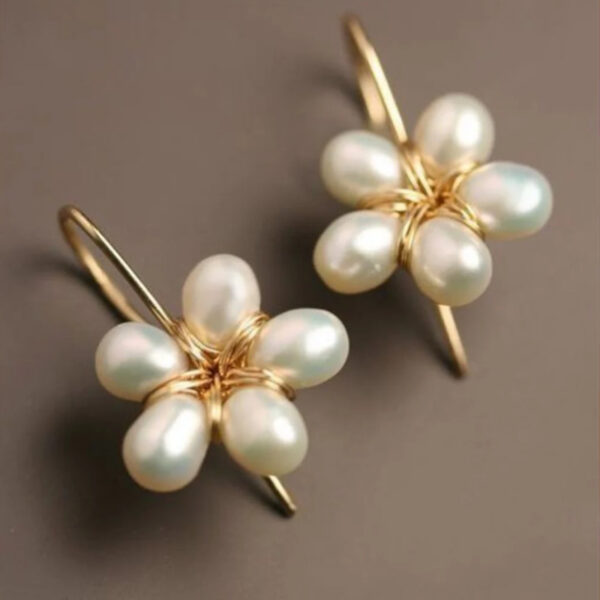 Flower Shape White Pearl Ear Hook Creative Earrings - Image 2