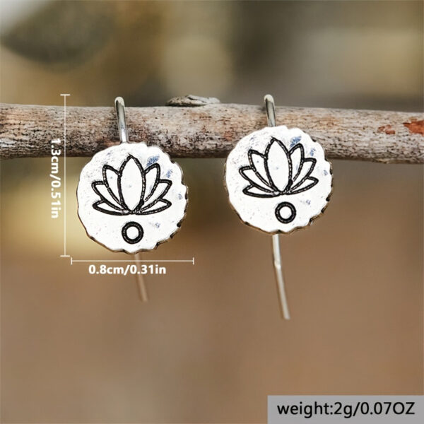 Retro Ethnic Style Round Plant Lotus Pendant Earrings - Image 2