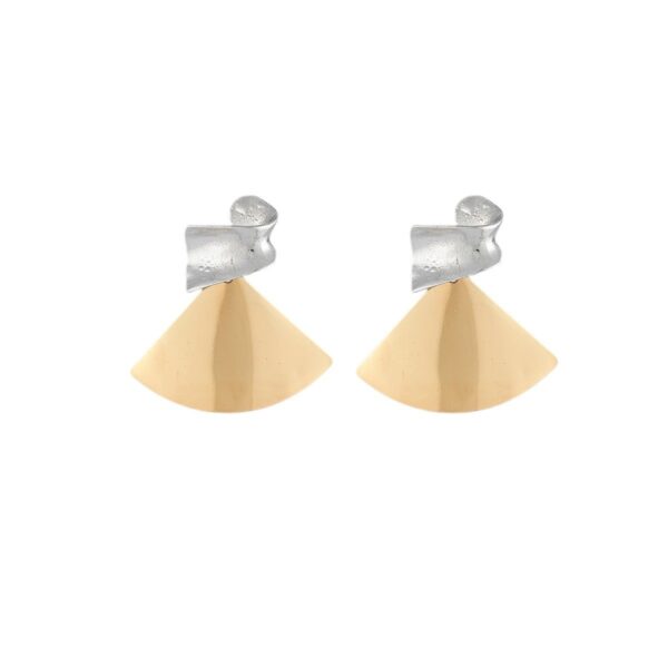 Retro Fan-shaped Textured Earrings Niche - Image 3