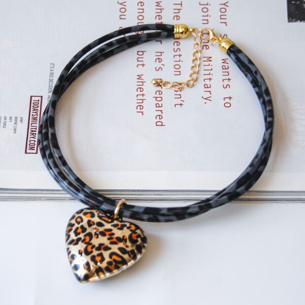 Love Leopard Pendant Multi-layer Leather String Necklace - Image 2